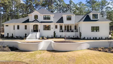 10 Monteith Pl, Pinehurst, NC 28374