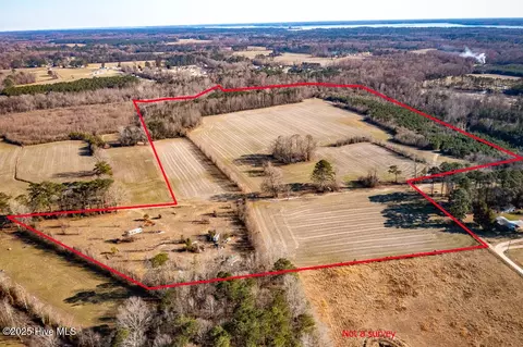203 Lovick Ln, Washington, NC 27889