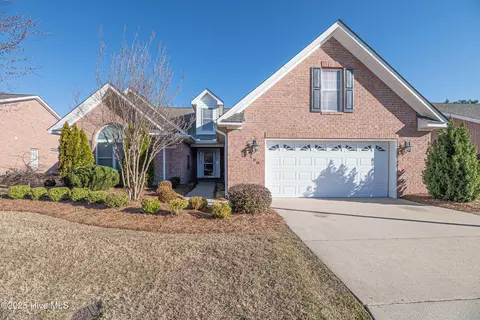 400 Shamrock Way, Greenville, NC 27834