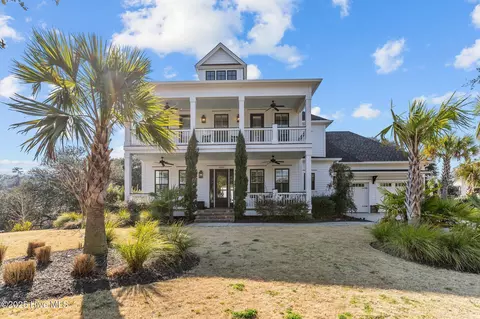 9303 Devaun Pointe Cir, Calabash, NC 28467