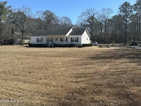 208 David Rd, Grifton, NC 28530