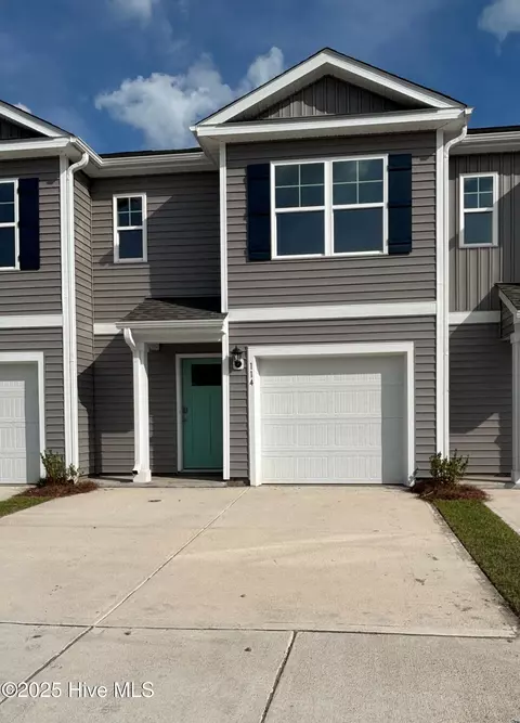114 S Grassland Rd UNIT 33, Surf City, NC 28445