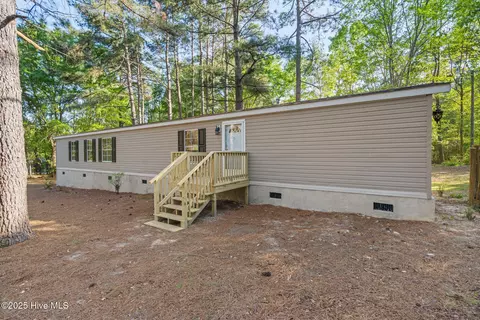 111 Meadow Ln, Hoffman, NC 28347 photo 3