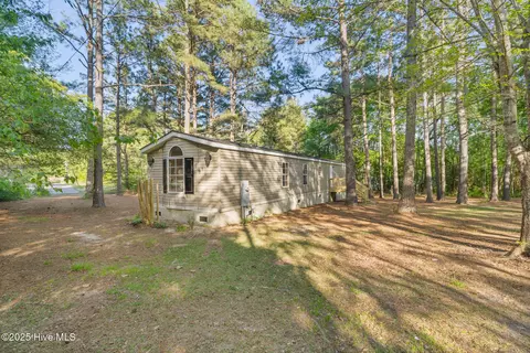 111 Meadow Ln, Hoffman, NC 28347 photo 5