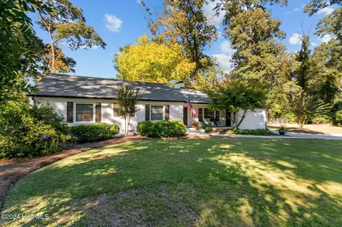 3610 Fox Chase Rd, Trent Woods, NC 28562