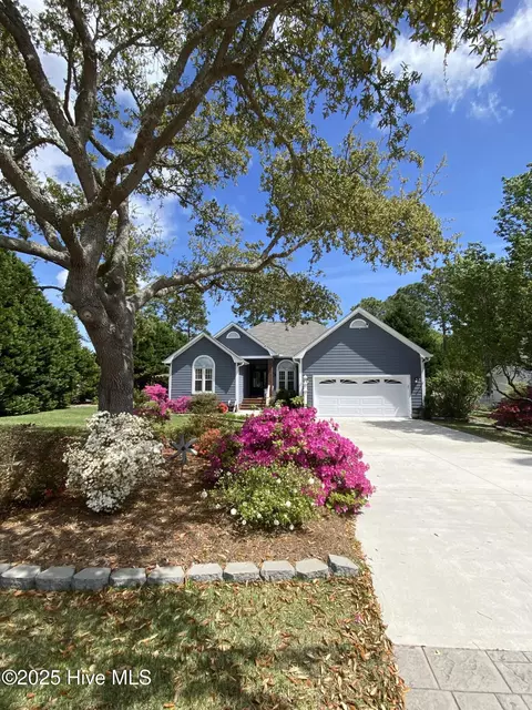 8801 Sedgley Dr, Wilmington, NC 28412