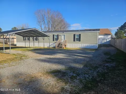 147 Orchard Rd, Elm City, NC 27822