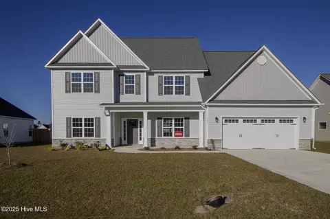 707 Atlantic Coast Ln, Jacksonville, NC 28546