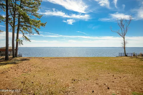 1224 Sound Shore Dr, Edenton, NC 27932