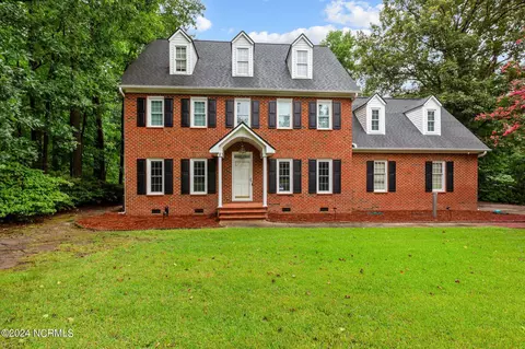 208 Williams St, Greenville, NC 27858