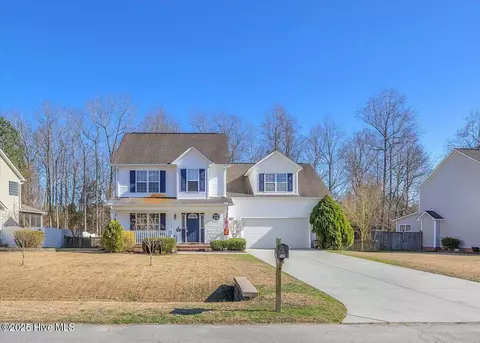 148 Mendover Dr, Jacksonville, NC 28546