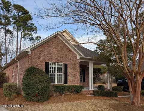 4911 Shaftesbury Pl, Wilmington, NC 28409