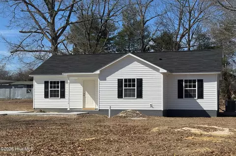 1112 Newsome St, Tarboro, NC 27886
