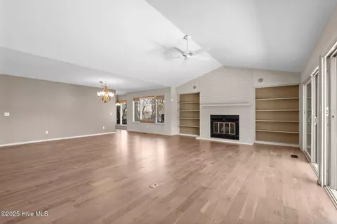 80 Lake Point Dr, Pinehurst, NC 28374 photo 10