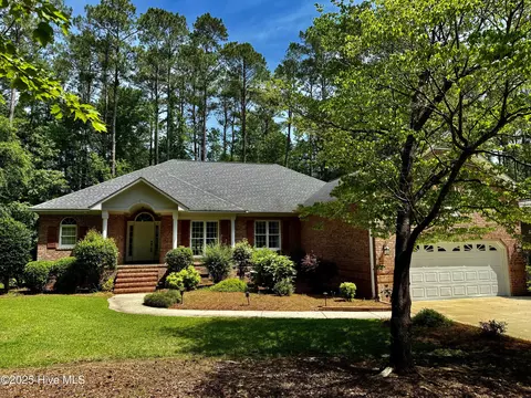 205 Firestone Ct, New Bern, NC 28562