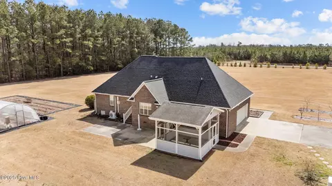 155 Burkett Rd, Dover, NC 28526 photo 2