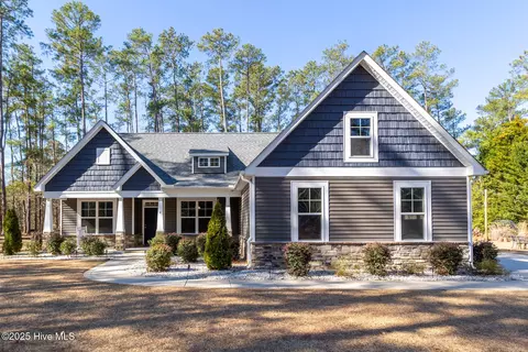 4 Bermuda Cir, Jackson Springs, NC 27281
