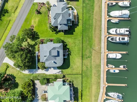 View/Area - 508 Lakeview Dr, Hampstead, NC 28443 photo 6 of 6