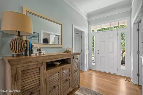 Entry Way - 508 Lakeview Dr, Hampstead, NC 28443 photo 1 of 2