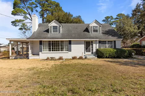 2305 Carey Rd, Kinston, NC 28504