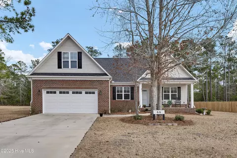 66 N Beatrice Dr, Rocky Point, NC 28457
