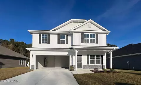 722 Greenwich Pl, Richlands, NC 28574