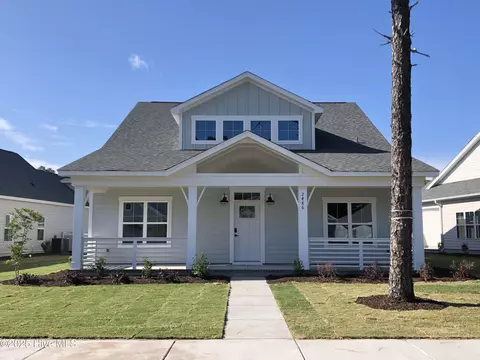 2486 Lake Ridge Dr, Southport, NC 28461