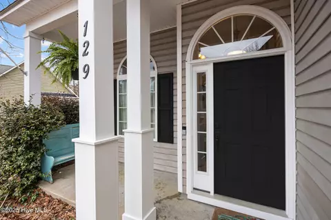 Exterior - 129 Pebble Beach Dr, Hampstead, NC 28443 photo 1 of 7