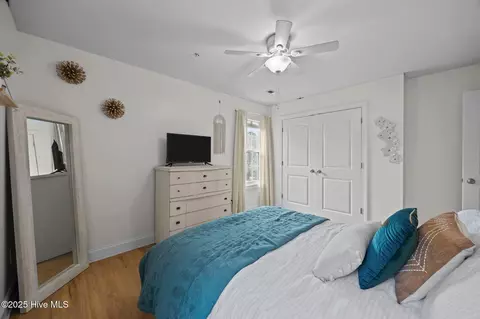 Bedroom - 129 Pebble Beach Dr, Hampstead, NC 28443 photo 8 of 11