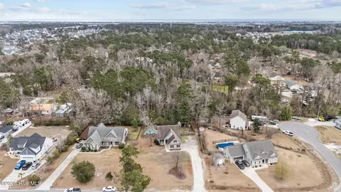 View/Area - 129 Pebble Beach Dr, Hampstead, NC 28443 photo 2 of 4