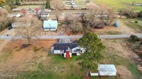 110 W Church St, Kelford, NC 27847