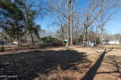 Exterior - 620 St David St, Grifton, NC 28530 photo 10 of 11