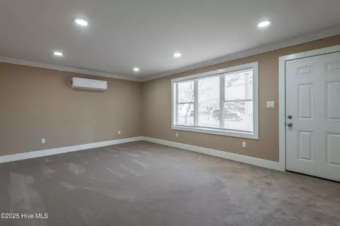 Living - 620 St David St, Grifton, NC 28530 photo 1 of 6