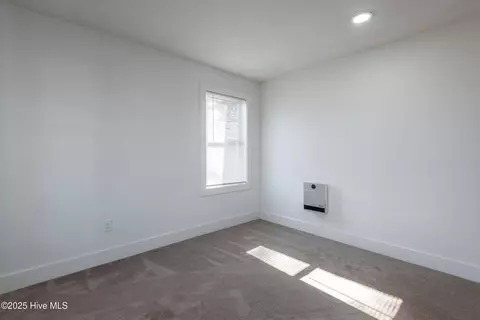Bedroom - 620 St David St, Grifton, NC 28530 photo 3 of 6
