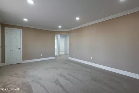 Living - 620 St David St, Grifton, NC 28530 photo 3 of 6