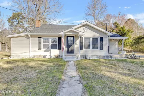 279 Sneads Ferry Rd, Sneads Ferry, NC 28460