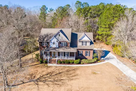 1004 Lynchburg Dr, Jacksonville, NC 28546