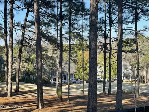 9 Sedgefield Ln, Pinehurst, NC 28374