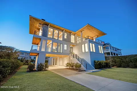 507 Beach Rd N, Wilmington, NC 28411