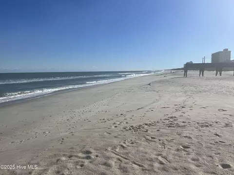 1207 Mackerel Ln, Carolina Beach, NC 28428