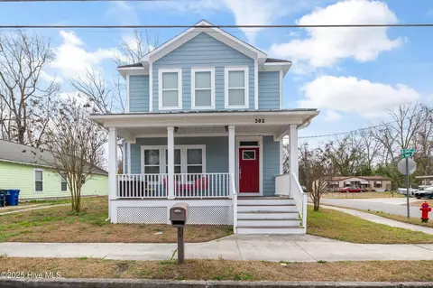 302 Court St, Jacksonville, NC 28540