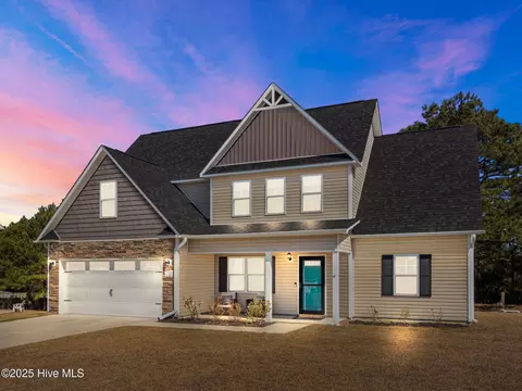112 Heron Watch Dr, Hubert, NC 28539