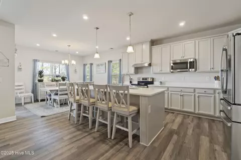 100 Steppeside Ln, Moyock, NC 27958