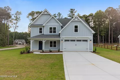 524 Belcroft Dr, Carthage, NC 28327