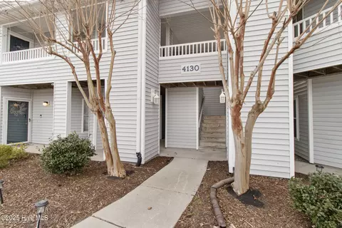 4130 Breezewood Dr #102, Wilmington, NC 28412
