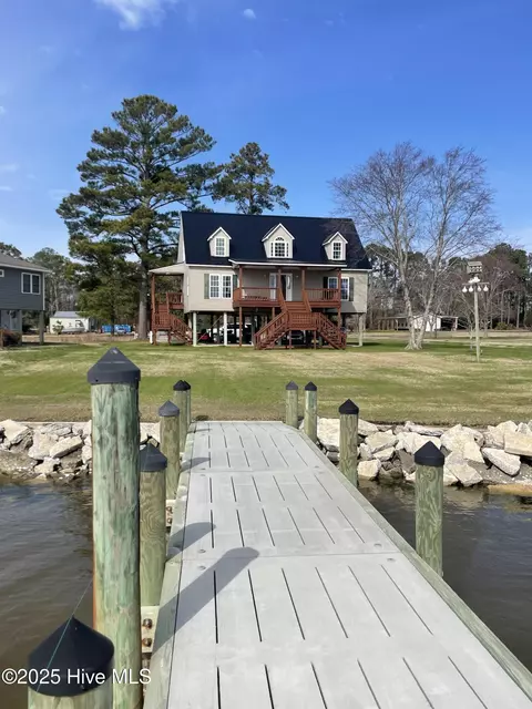386 Sparrow Ave, Belhaven, NC 27810