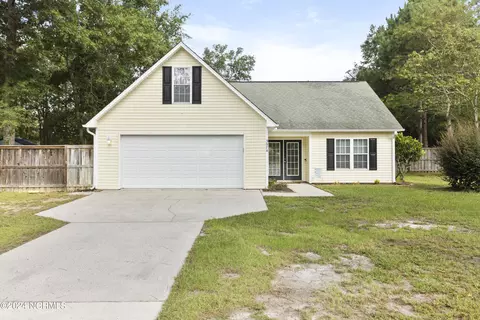 3974 Carriage Ln NE, Leland, NC 28451