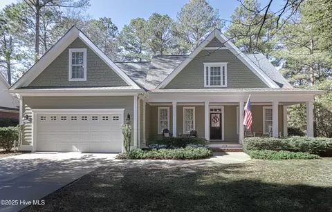 270 Oakmont Cir, Pinehurst, NC 28374