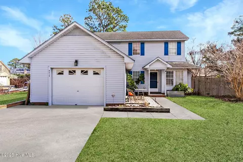 4215 Devonshire Ln, Wilmington, NC 28409