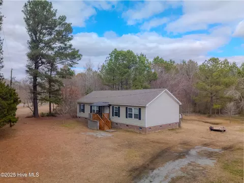 515 Rooks Rd, Gates, NC 27937